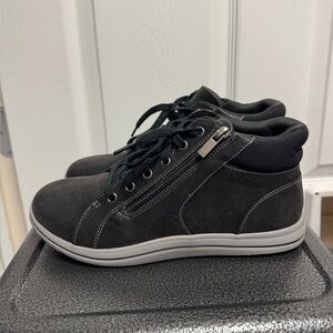 Clarks Charcoal High-Top Sneakers